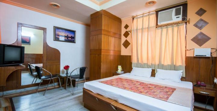 Fabexpress Alpine Hotell Agra  Eksteriør bilde