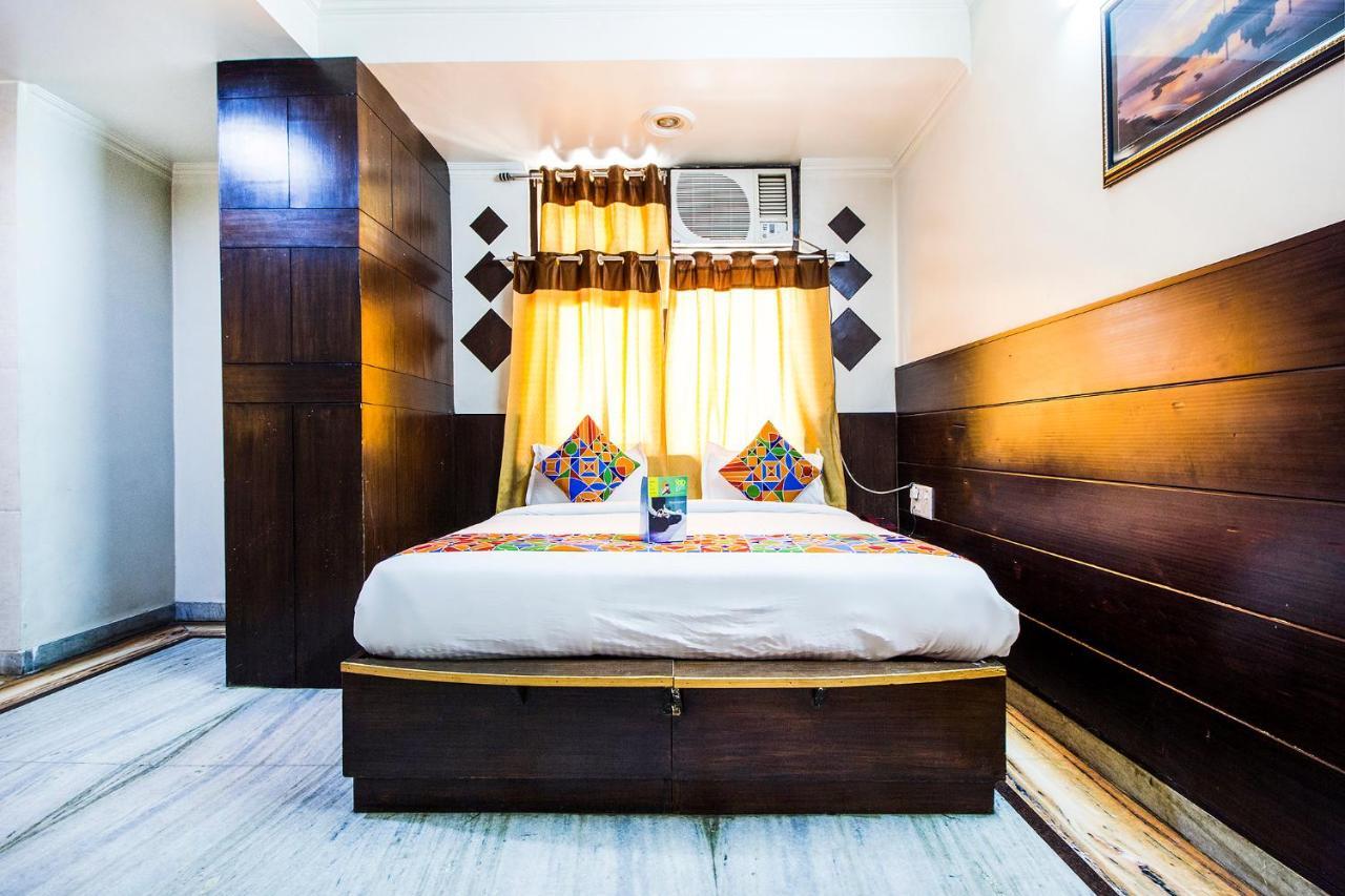 Fabexpress Alpine Hotell Agra  Eksteriør bilde